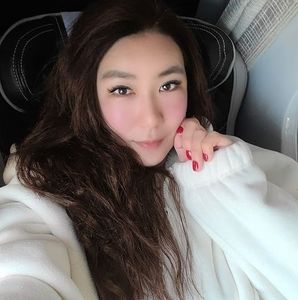 Meet your Posher, Youngmi